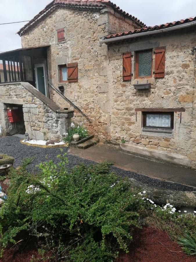 Chambre D'Hote De La Petite Toscane D'Auvergne Bed and Breakfast Isserteaux Exterior foto